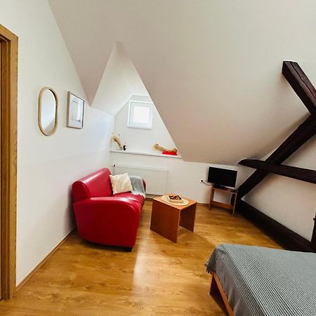 Penzion Podzamci Jaroslavice  Extérieur photo